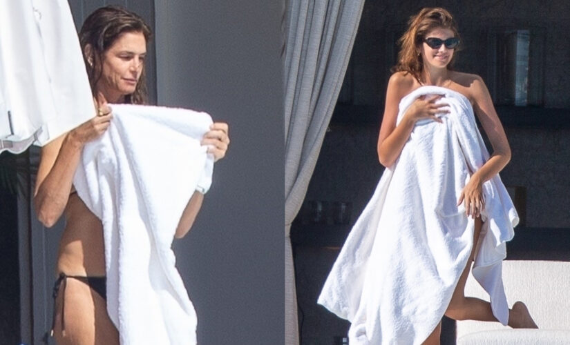 Cindy Crawford, daughter Kaia Gerber slip into matching two-pieces while vacationing in Cabo San Lucas