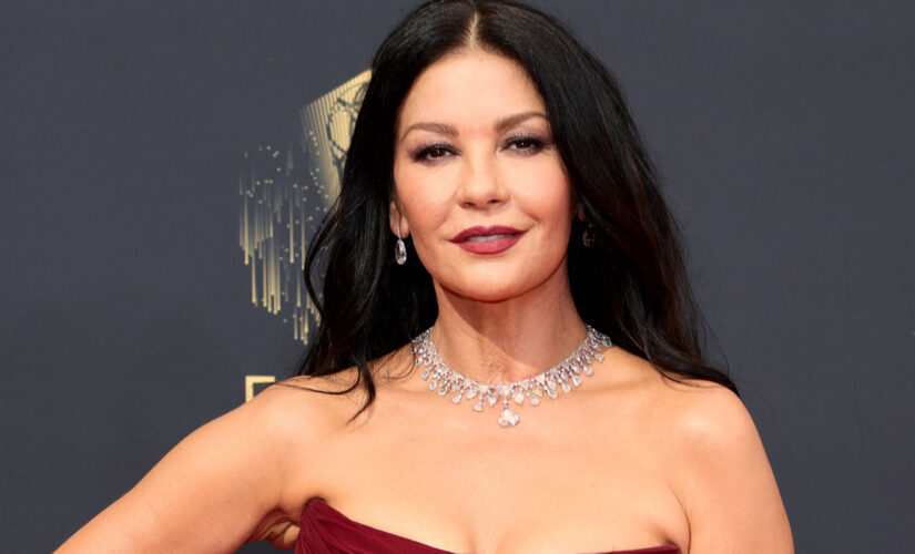 Catherine Zeta-Jones stuns in black bikini: &apos;Sun&apos;s out&apos;