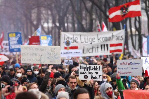 Mass protest in Vienna against Austria&apos;s controversial COVID restrictions