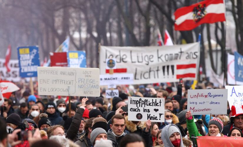 Mass protest in Vienna against Austria&apos;s controversial COVID restrictions