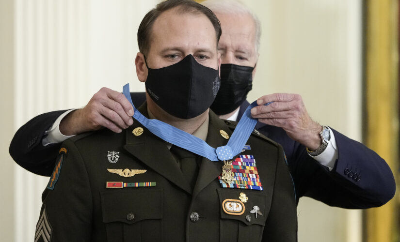 Biden awards Medal of Honor to three veterans of Iraq, Afghanistan