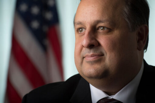 Obama ethics chief calls Pelosi&apos;s support of lawmaker stock trading &apos;disgusting&apos;: the &apos;opposite’ of ethics