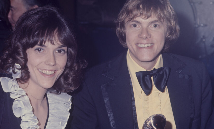 Karen Carpenter&apos;s brother Richard shares a favorite memory of the &apos;Superstar&apos;: &apos;It was all happening so fast&apos;