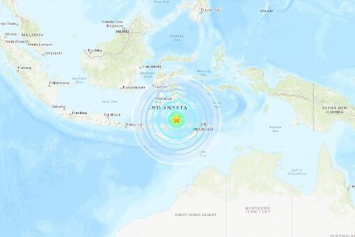7.3 undersea quake in Indonesia triggers tsunami warning