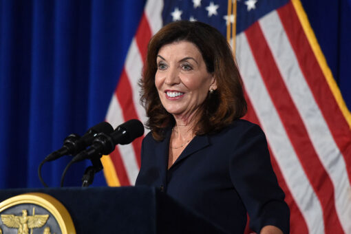 NY Gov. Hochul remains front runner over Democratic rivals in 2022 primary; de Blasio at back of pack