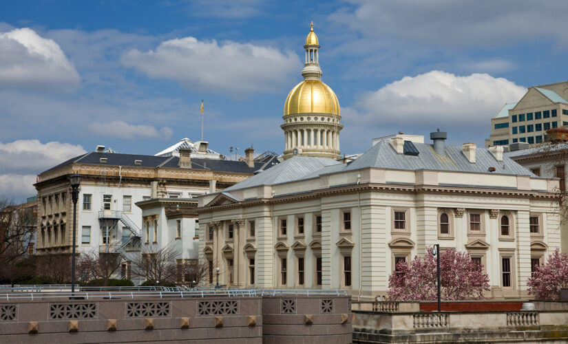 NJ GOP lawmakers defy new statehouse COVID vaccine mandate, refuse to leave floor