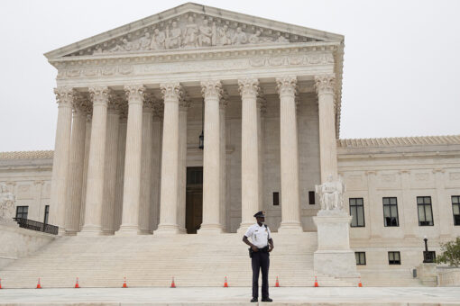 Supreme Court lets challenge to Texas abortion law proceed, allows law to remain in effect