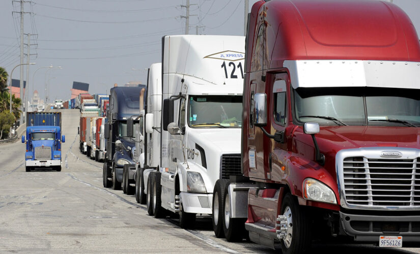 Truckers frustrated by looming Biden vaccine mandate for cross-border Canada shipments