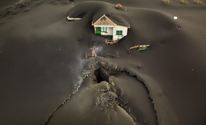 Lava from volcanic eruption threatens more homes on La Palma