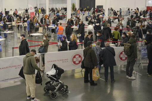 Vaccinated people no longer have to follow lockdown restrictions in Austria