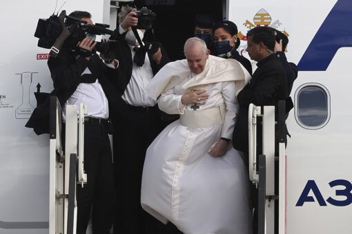 Pope Francis warns young people not to be tempted by consumerist sirens