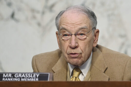 Grassley demands briefing from DHS, DOJ on strategy to combat spike in smash-and-grab attacks across US