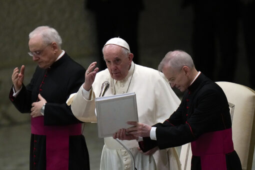 Pope Francis preaches on humility in Christmas address