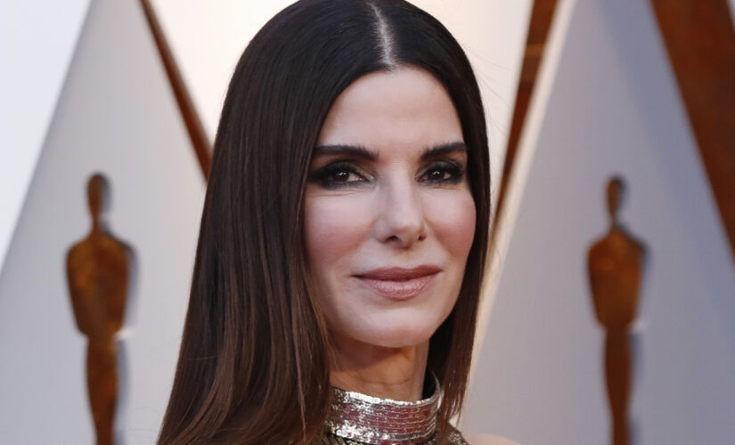 Sandra Bullock shares the phrase she says &apos;a lot&apos; that her parents couldn’t: &apos;It was a generational thing&apos;