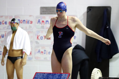 Lia Thomas’ teammates realizing ‘they will never, ever be able to beat this person,’ Penn swimmer’s dad says