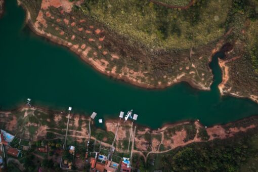 Brazil rock formation collapse kills at least 6, injures at least 32; caught on video