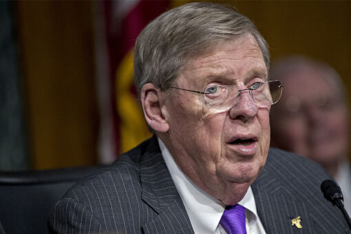 Johnny Isakson mourned at Atlanta funeral