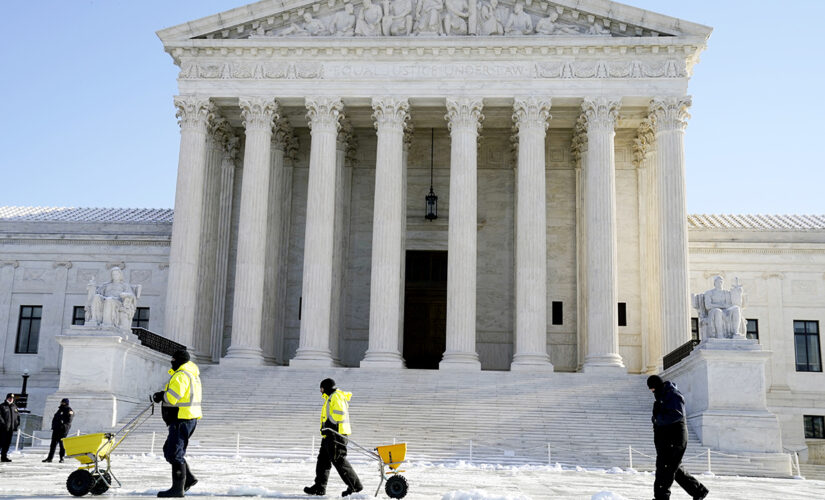 Conservative Supreme Court justices grill Biden lawyer on OSHA vaccine requirement