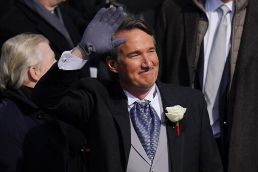 Republican Glenn Youngkin sworn in as governor of Virginia