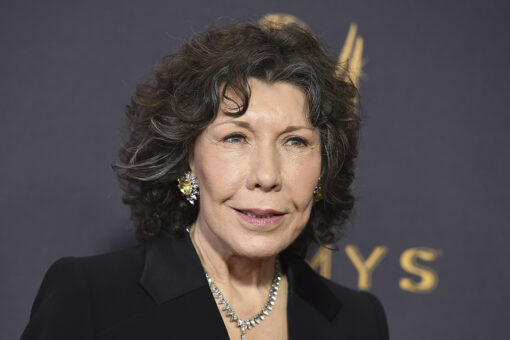 Lily Tomlin to receive ‘Movies for Grownups’ award
