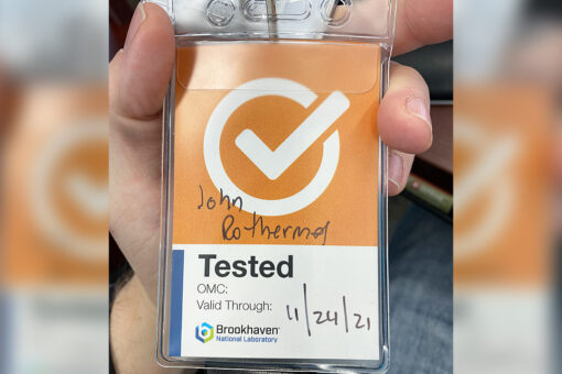 Federal laboratory allegedly provided color-coded badges indicating COVID vaccine, testing status: sources