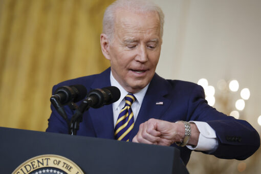 White House clarifies position on Ukraine after Biden press conference