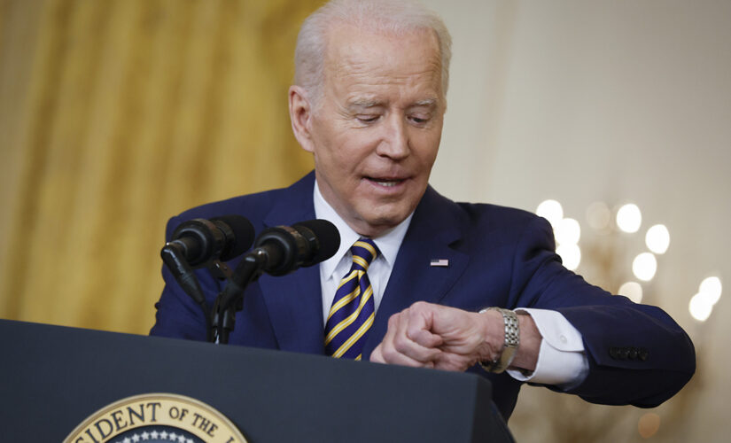 White House clarifies position on Ukraine after Biden press conference