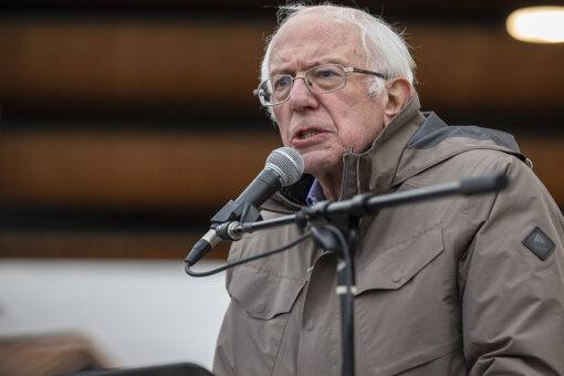 Sanders turns up heat on Manchin, Sinema with tweet on voting rights bills