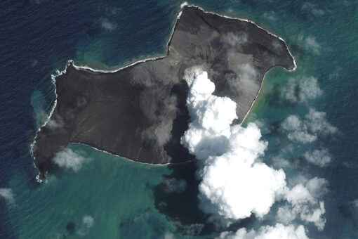 Volcano explosion near Tonga left many deaf during evacuation, witness says