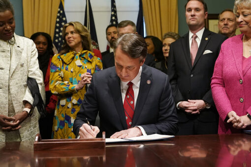 Youngkin responds to school mask mandate pushback from Virginia schools
