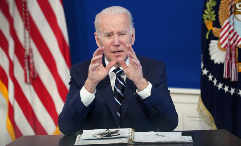 Biden does about-face on travel plans with Europe on the brink of war