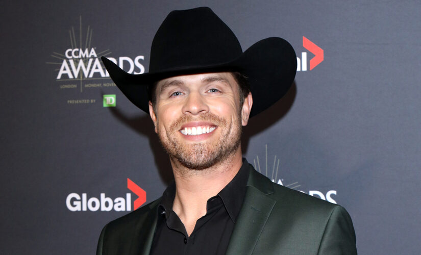 Dustin Lynch reflects on making ‘ends meet’ for his crew in height of pandemic: ‘It was a high-stress time’