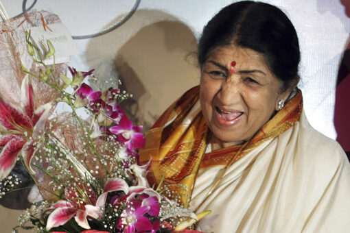 Lata Mangeshkar, famous Indian singer, dead at 92