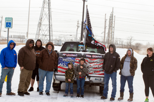 Freedom Convoy protesters gather near Buffalo Peace Bridge