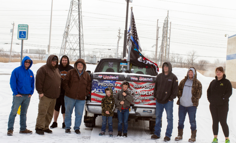 Freedom Convoy protesters gather near Buffalo Peace Bridge