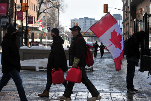 Ottawa Freedom Convoy: Nonprofit sets up free legal hotline to assist truckers