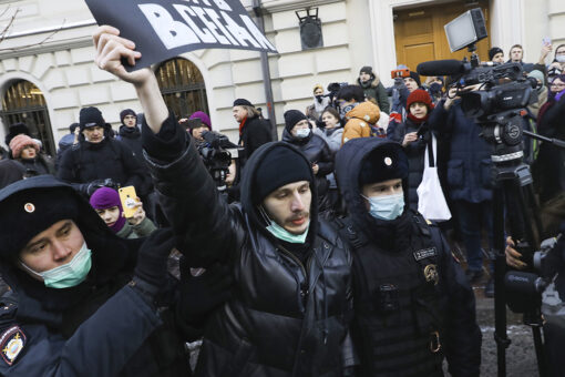 Russian citizens, growing frustrated with Putin, are taking to the streets