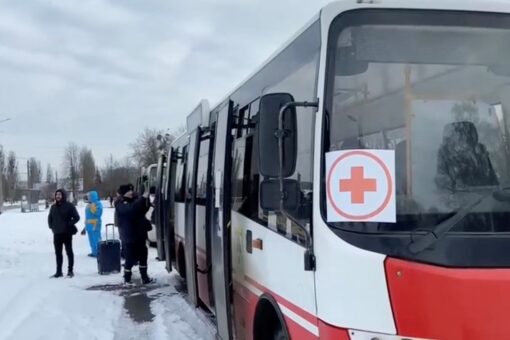 Russia news: Ukrainians evacuated through Russian corridor for first time in Sumy, others are shelled