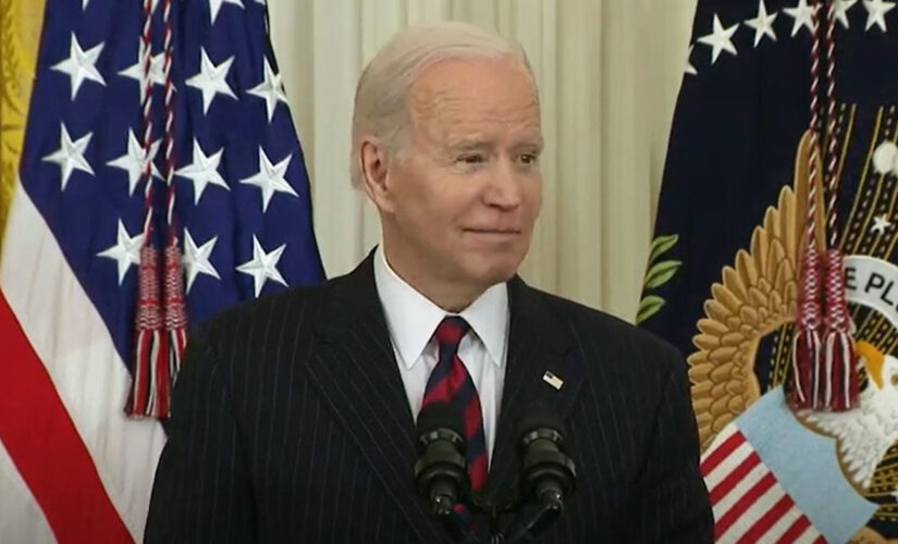 Biden signs order to promote pay equality for employees of federal contractors