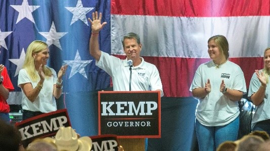 Under attack by Trump, Georgia Gov. Kemp gets reinforcements from pro-GOP governors group, Chris Christie