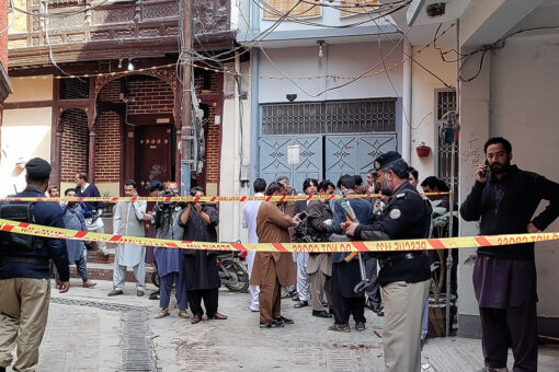 Mosque bombed in northwest Pakistan, at least 30 killed