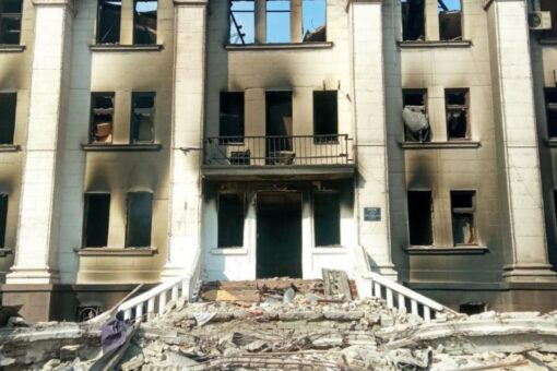 Ukrainian officials say 300 dead in Russian airstrikes on Mariupol theater sheltering children
