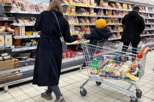 Russians reportedly panic-buying amid food shortage concerns due to Ukraine invasion