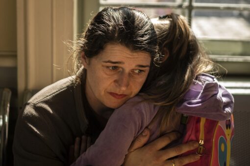 Russia-Ukraine war photos show families fleeing, tearful goodbyes as casualties reach more than 2.5K
