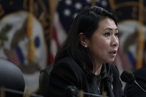 Retiring Florida Democrat hits out at leadership for promising ‘rainbows,’ then targeting moderates
