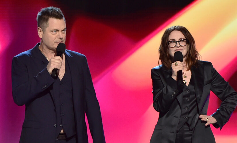 Independent Spirit Awards co-hosts Nick Offerman, Megan Mullally flip off Putin, tell him to ‘go home’