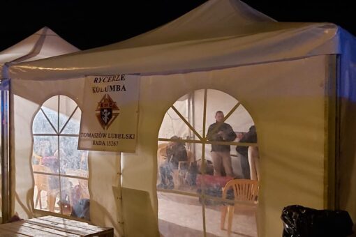 US, Polish Knights of Columbus rescuing, feeding Ukrainian refugees inside war zone