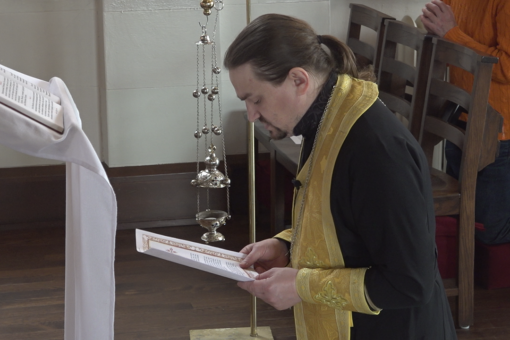 Ukrainian churches sending prayers, money to friends and family in war zone
