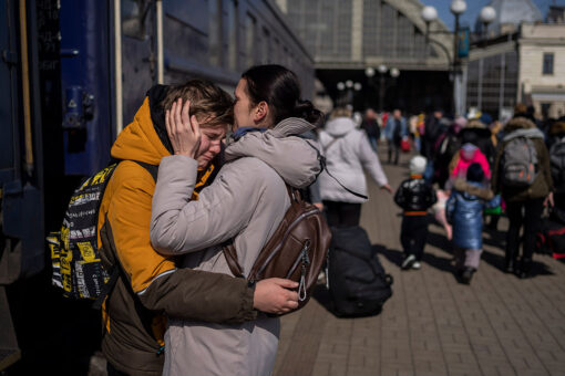 Shelter bombed in Ukraine city; war seen entering new phase