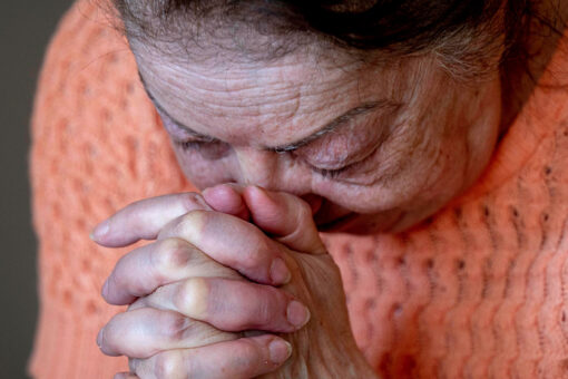 Ukraine Holocaust survivors flee to Germany for safety